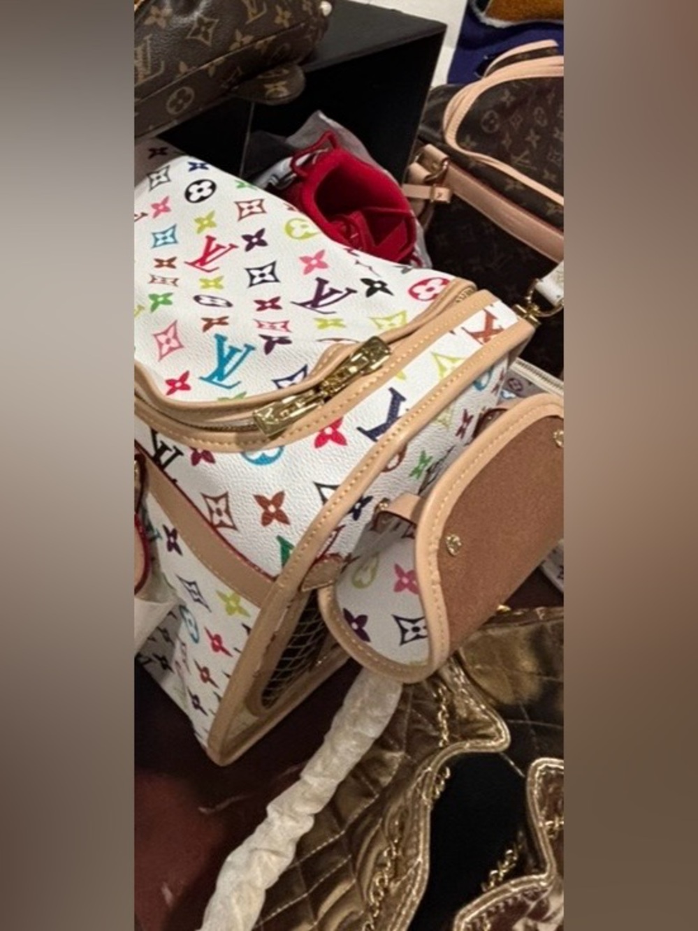 ๐ ๐ฉLuxury Pet Carrier 17x9x13 Approximately - Picture 3 of 8